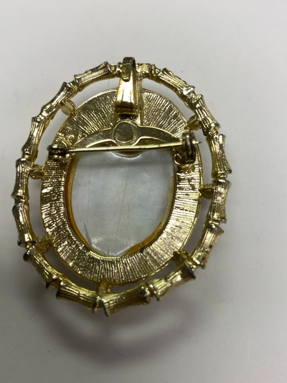 Vintage Style Gold Cameo Brooch with Pearl Accent - Cream and Coral